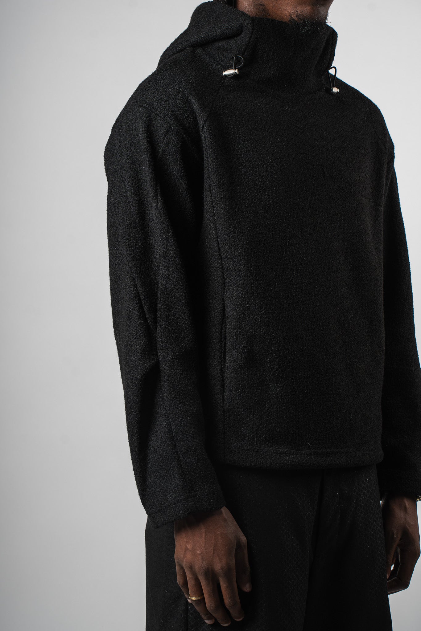 Scimitar Woven Hoodie Black