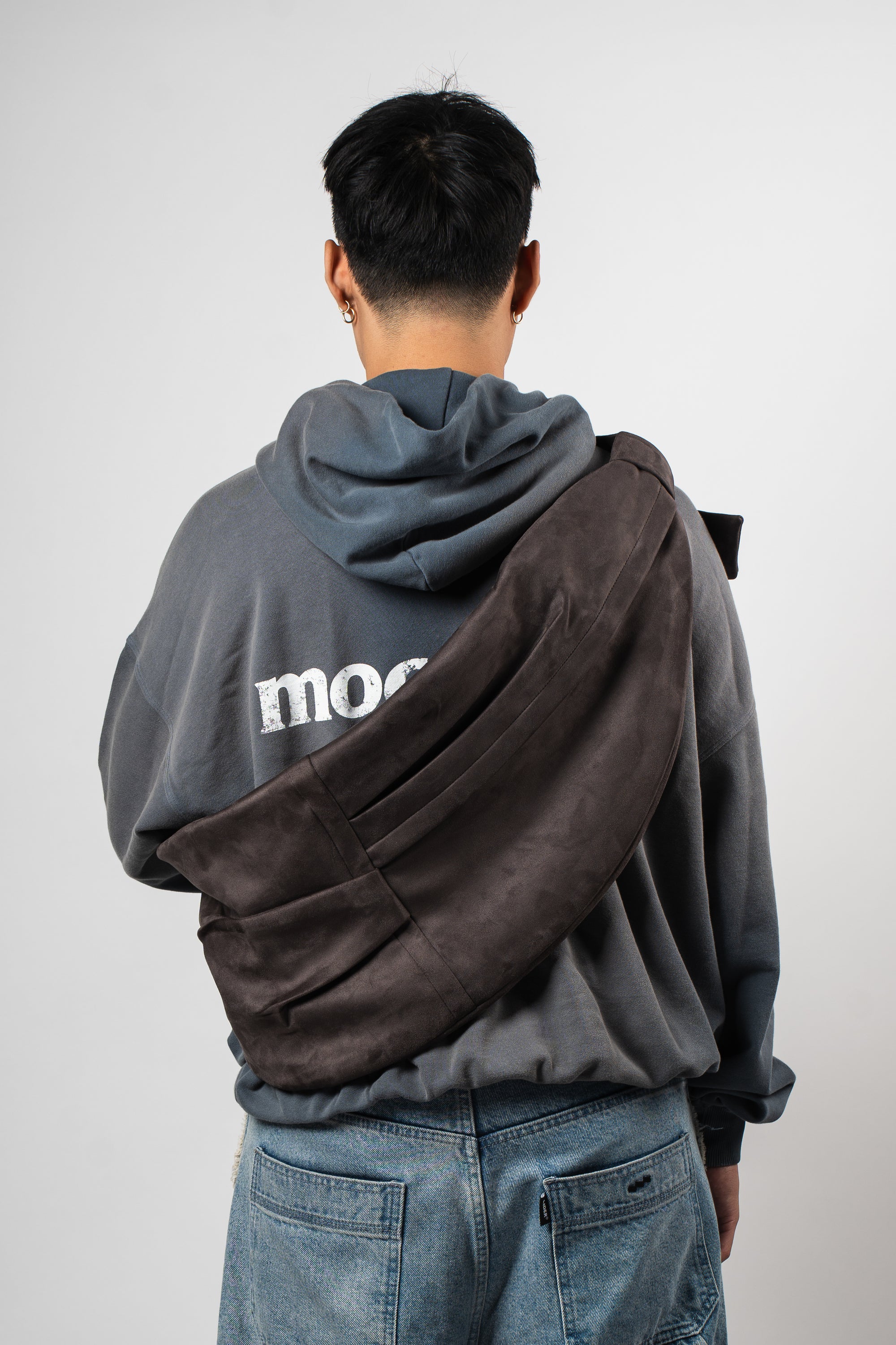 Vagrant Sling Bag Brown