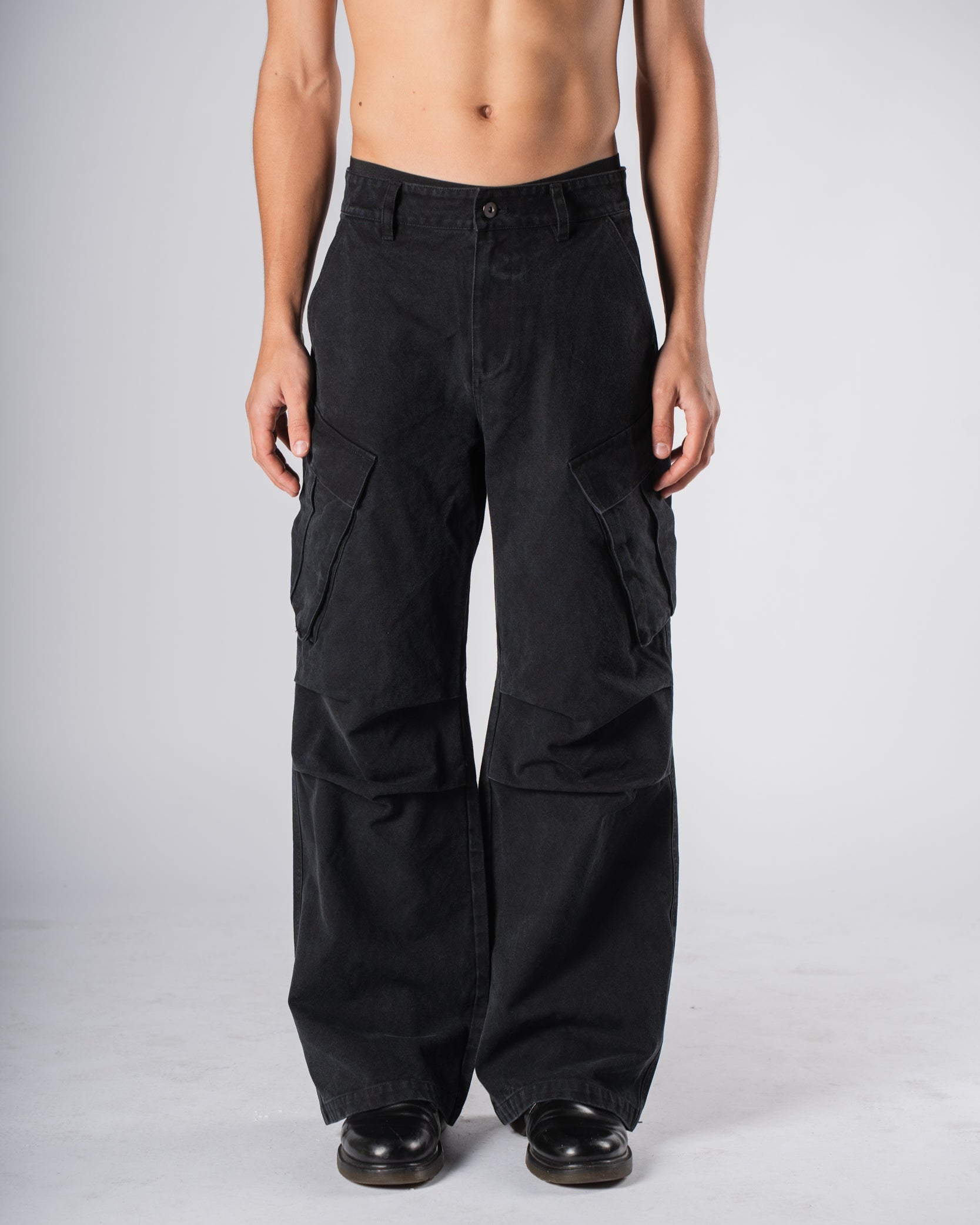 Canvas Cargos